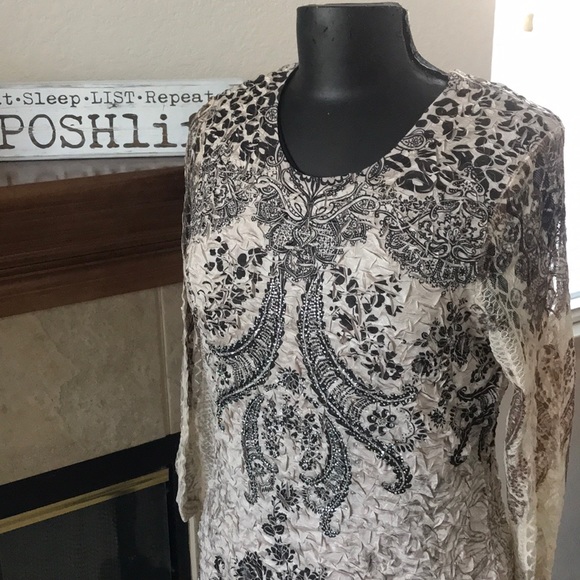 Cactus Tops - Lace Sleeve Top by Cactus